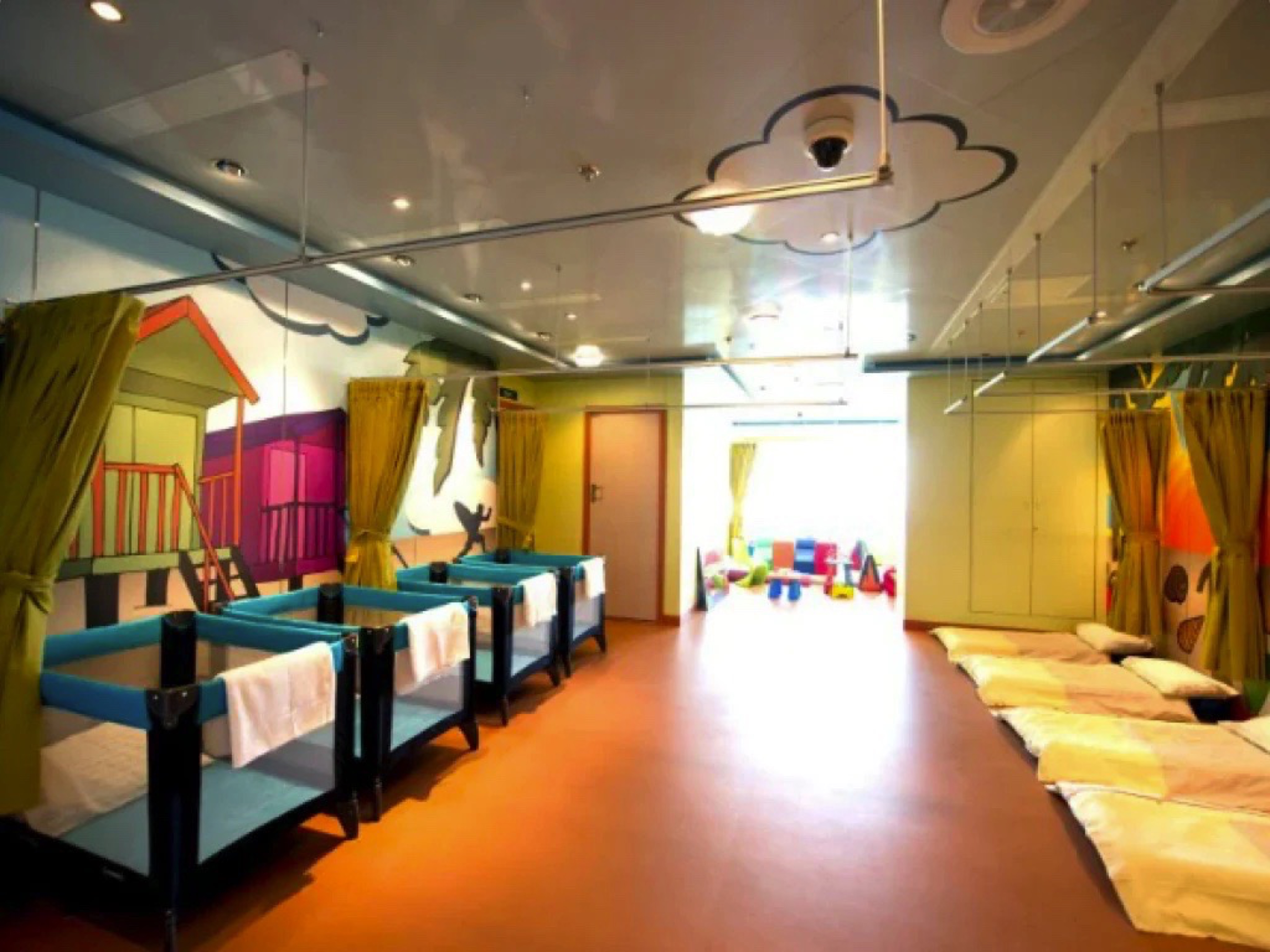 Britannia - Night Nursery